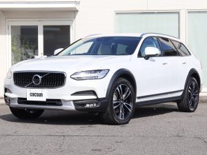 ボルボ　V90　クロスカントリー　D4　AWD　プロ