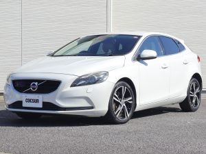 ボルボ　V40　D4　SE