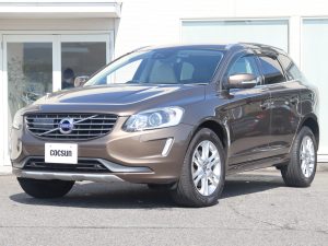 ボルボ　XC60　D4　SE