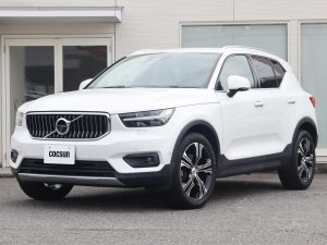 ボルボ　XC40　T4　AWD　インスクリプション