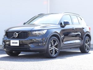 ボルボ　XC40　B4　AWD　Rデザイン