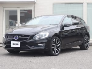 ボルボ　V60　D4　ダイナミックエディション