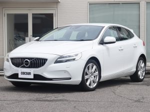 ボルボ　V40　D4　インスクリプション
