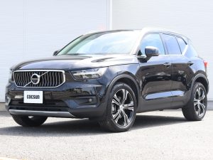 ボルボ　XC40　T4　AWD　インスクリプション