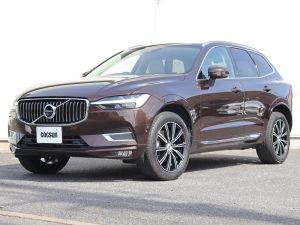 ボルボ　XC60　B5　AWD　インスクリプション