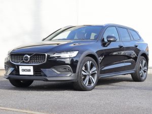ボルボ　V60　クロスカントリー　アルティメット　B5　AWD
