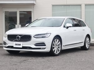ボルボ　V90　D4　インスクリプション