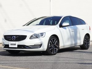 ボルボ　V60　D4　ダイナミックエディション
