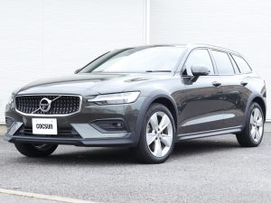 ボルボ　V60　クロスカントリー　T5　AWD