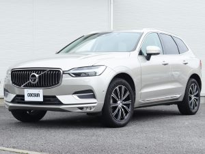 ボルボ　XC60　T5　AWD　インスクリプション