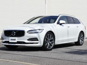 ボルボ　V90　D4　ノルディックエディション