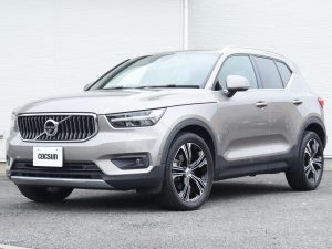 ボルボ　XC40　T4　AWD　インスクリプション