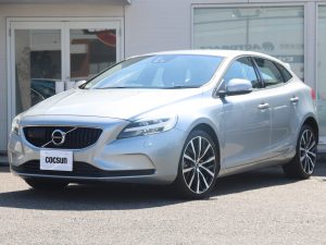 ボルボ　V40　D4　ダイナミックエディション