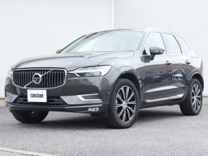 ボルボ　XC60　D4　AWD　インスクリプション