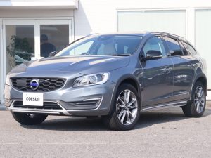 ボルボ　V60　クロスカントリー　D4　クラシック