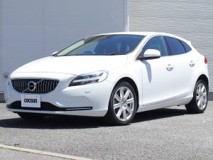 ボルボ　V40　D4　インスクリプション