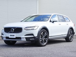 ボルボ　V90　クロスカントリー　T5　AWD　サマム
