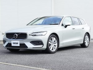 ボルボ　V60　T5　モメンタム