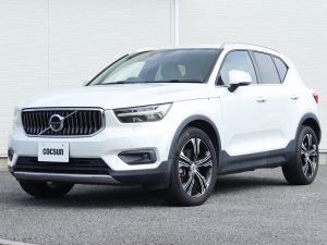 ボルボ　XC40　T4　AWD　インスクリプション