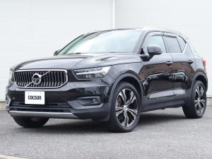 ボルボ　XC40　T4　AWD　インスクリプション
