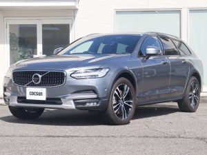 ボルボ　V90　クロスカントリー　T5　AWD　サマム
