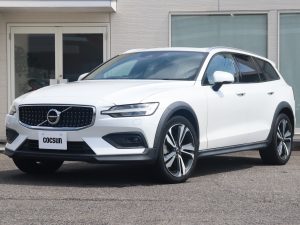 ボルボ　V60　クロスカントリー　T5　AWD　プロ