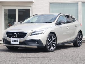 ボルボ　V40　クロスカントリー　D4　キネティック
