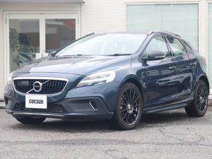 ボルボ　V40　クロスカントリー　T5　AWD　モメンタム
