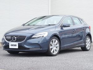 ボルボ　V40　D4　インスクリプション